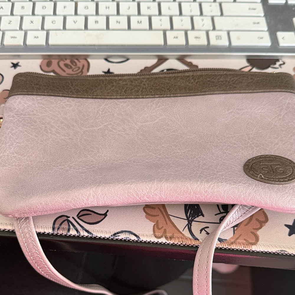 Elegant Purple and Brown  purse. Clear backside for cellphone